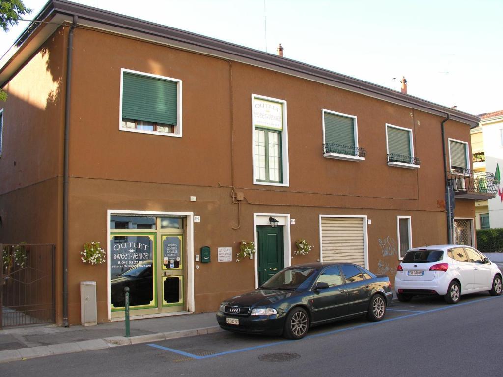 Outlet Sweet Venice Mestre Buitenkant foto